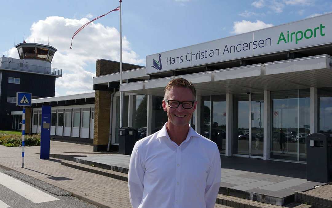Hans Okholm Vejrup foran HCA Airport